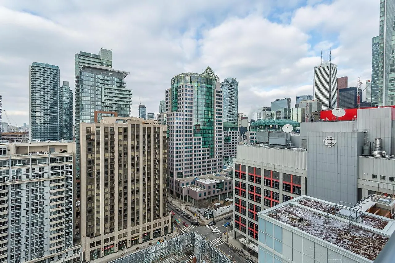 Apartmanhotel Toronto Rooms And Suites Condos